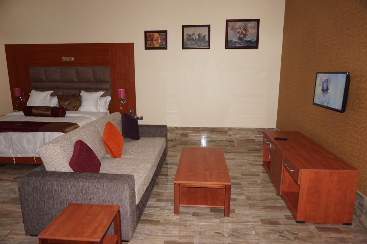 Aenon Suites Oshogbo Eksteriør bilde